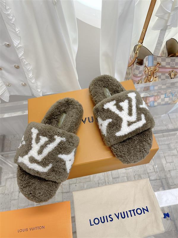 2025126103526560 230